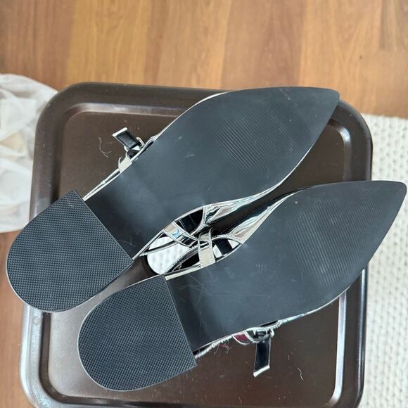 Steve Madden Anyaa Metallic Silver Point Toe Mary Jane Flats 9 - Picture 7 of 9